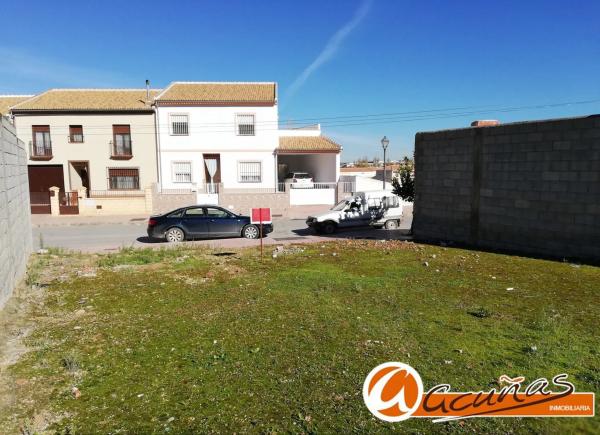 Terreno en avenida Ocho de Marzo