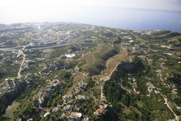 Terreno en via del Mediterráneo s/n