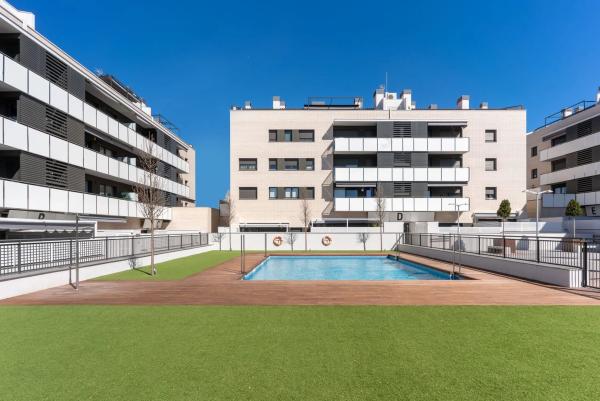 Dúplex en venta en calle Albert Einstein, 4
