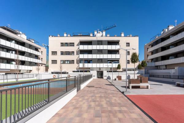 Dúplex en venta en calle Albert Einstein, 4