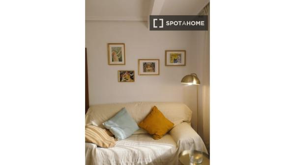 Apartamento de 3 habitaciones en alquiler en La Antigüa-Santa Cruz