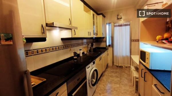 Apartamento de 3 habitaciones en alquiler en La Antigüa-Santa Cruz