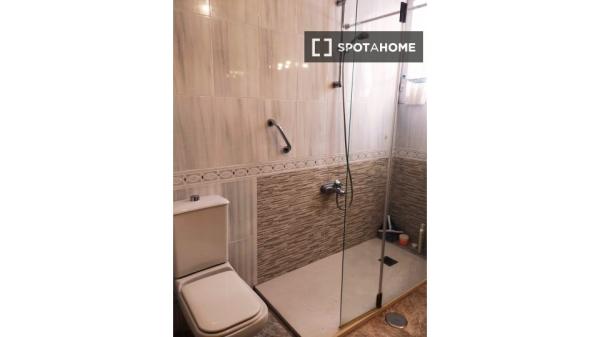 Apartamento de 3 habitaciones en alquiler en La Antigüa-Santa Cruz