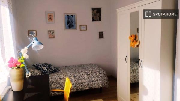 Apartamento de 3 habitaciones en alquiler en La Antigüa-Santa Cruz