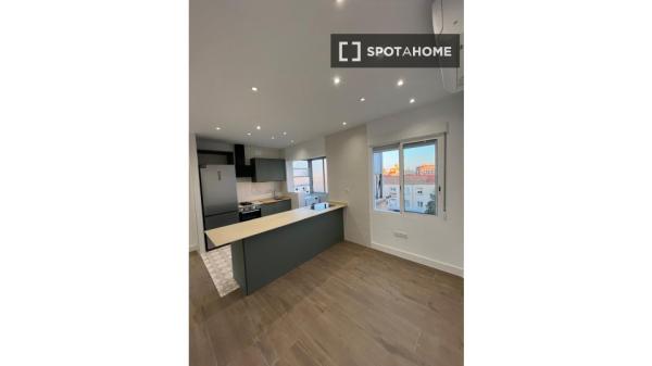 Room in shared apartment in Alicante (Alacant)