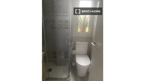 Room in shared flat for rent in Bengoetxe, Bilbao