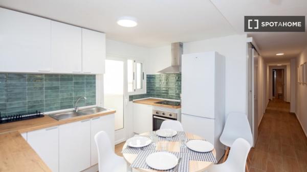 Habitación en piso compartido en La Raiosa, Valencia