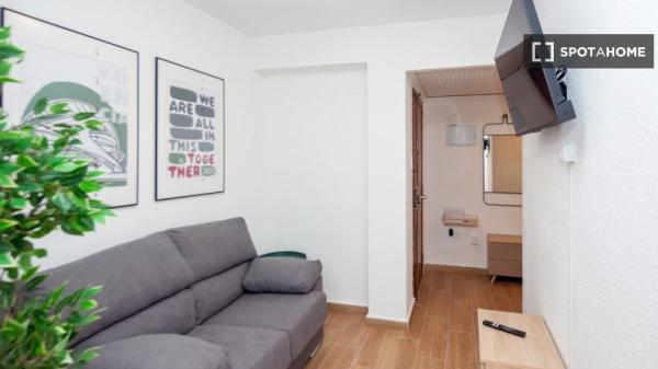 Habitación en piso compartido en La Raiosa, Valencia