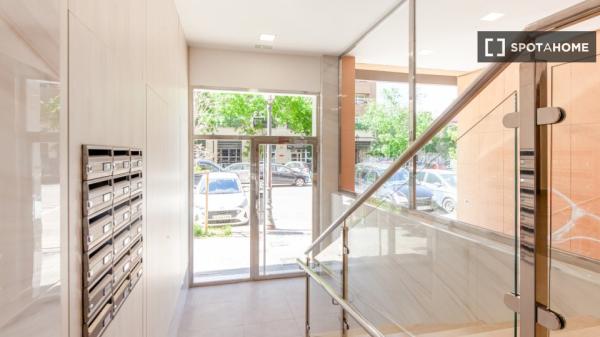 Habitación en piso compartido en La Raiosa, Valencia