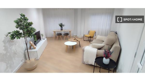 Piso de 3 habitaciones en alquiler en Pontevedra