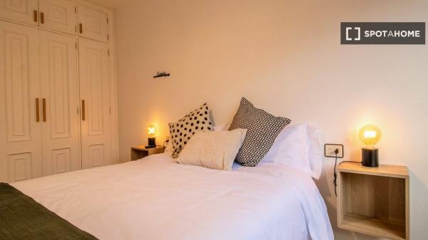 Piso de 3 habitaciones en alquiler en Pontevedra