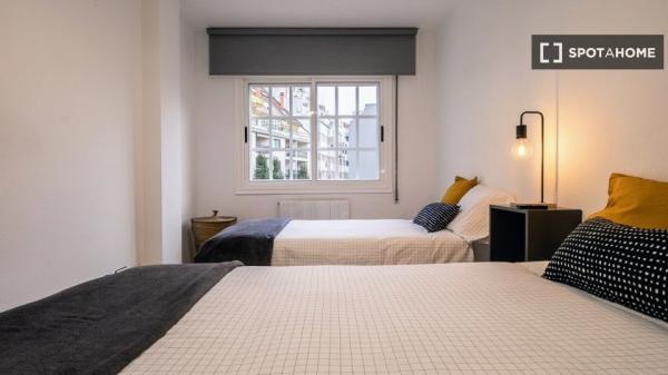 Piso de 3 habitaciones en alquiler en Pontevedra