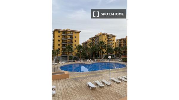 Apartamento de 3 habitaciones en alquiler en Candelaria