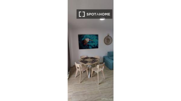 Apartamento de 2 dormitorios en alquiler en Arona, Tenerife