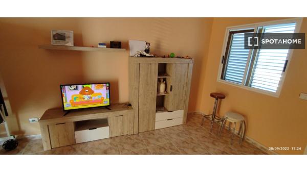 Piso de 3 habitaciones en alquiler en Güímar