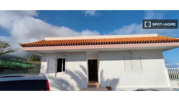 Piso de 3 habitaciones en alquiler en Güímar