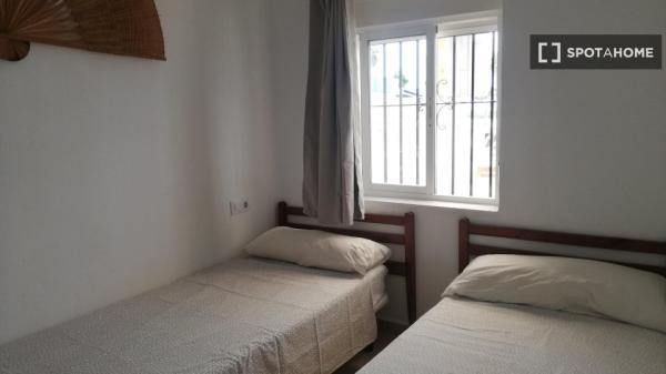 Apartamento de 3 habitaciones en alquiler en Conil de la Frontera