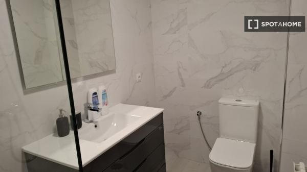 Piso de 3 habitaciones en alquiler, Suances