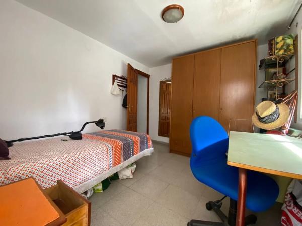 Casa independiente en calle Príamo