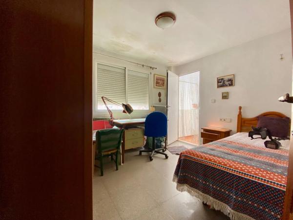 Casa independiente en calle Príamo