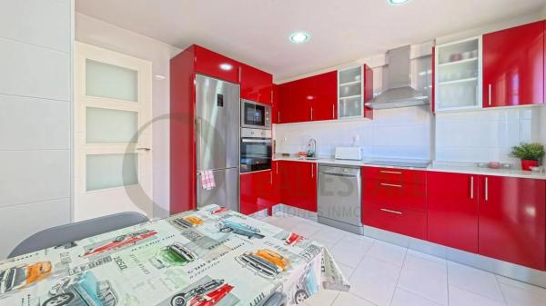 Ático en Barrio Carolinas Bajas