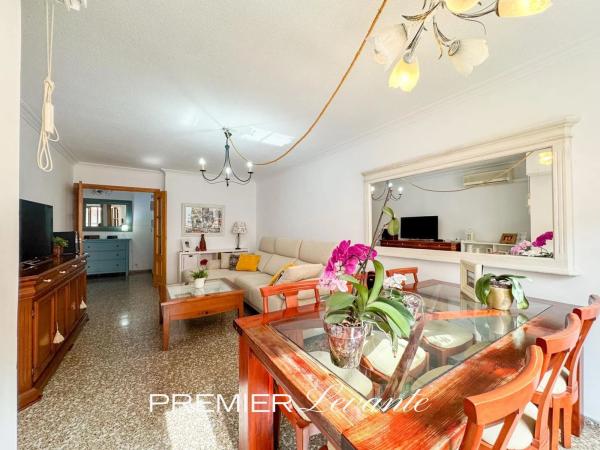 Piso en calle del Plus Ultra