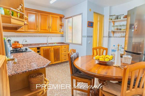 Piso en calle del Plus Ultra