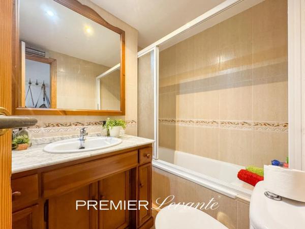 Piso en calle del Plus Ultra