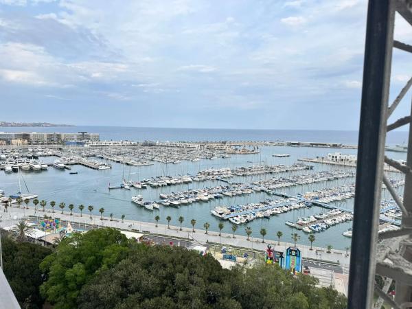 Piso en avenida del Doctor Gadea, 1