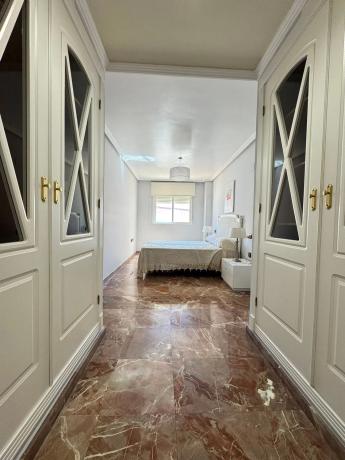 Piso en avenida Salamanca, 30