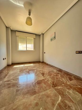 Piso en avenida Salamanca, 30