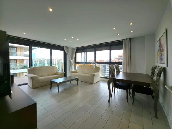 Piso en Barrio PAU 5