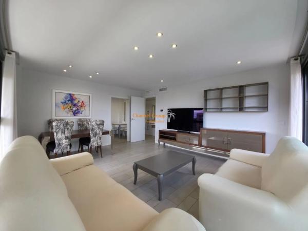 Piso en Barrio PAU 5