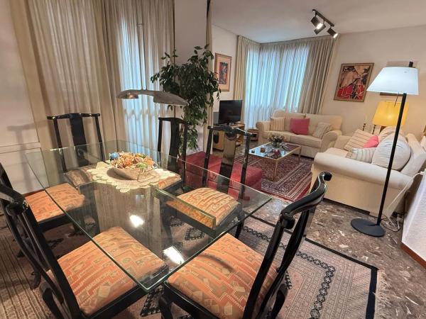 Piso en Barrio Mercado