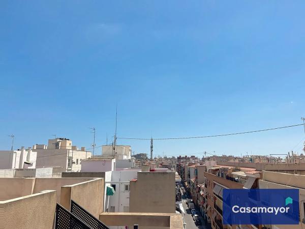 Ático en avenida Novelda