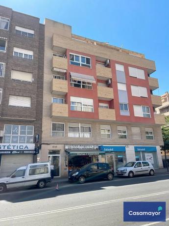 Ático en avenida Novelda