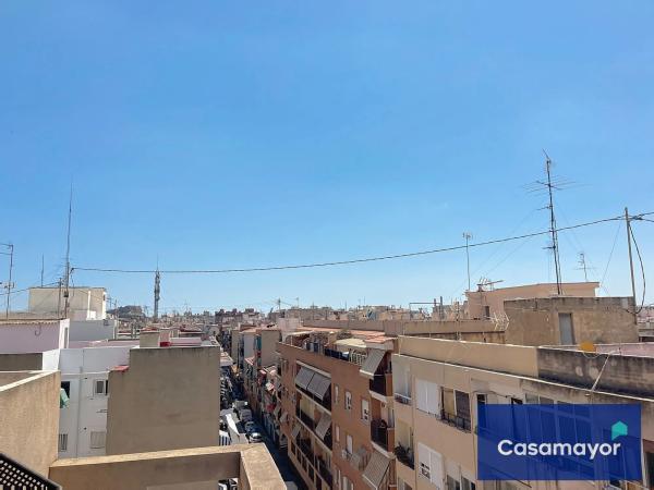 Ático en avenida Novelda