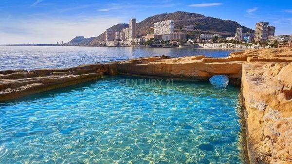 Piso en calle Río Seco, 3