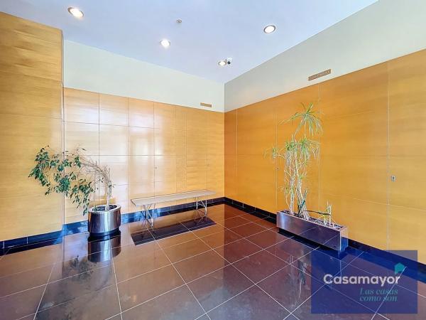 Ático en calle Moratín