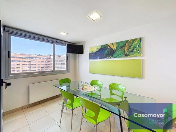 Ático en calle Moratín