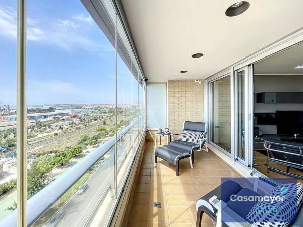 Ático en calle Moratín