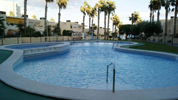 Chalet en Barrio El Palmeral-Urbanova-Tabarca