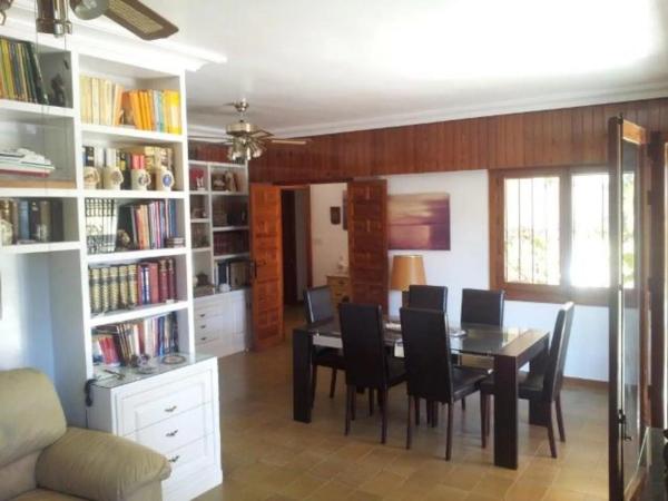 Chalet en Barrio Campoamor