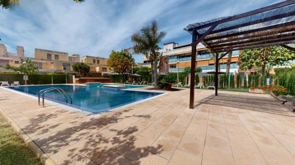 Piso en avenida Conrado Albaladejo