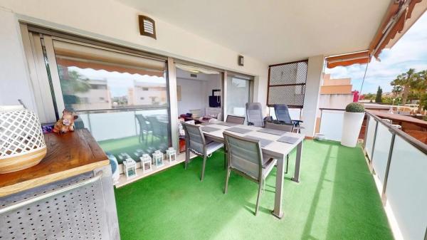 Piso en avenida Conrado Albaladejo