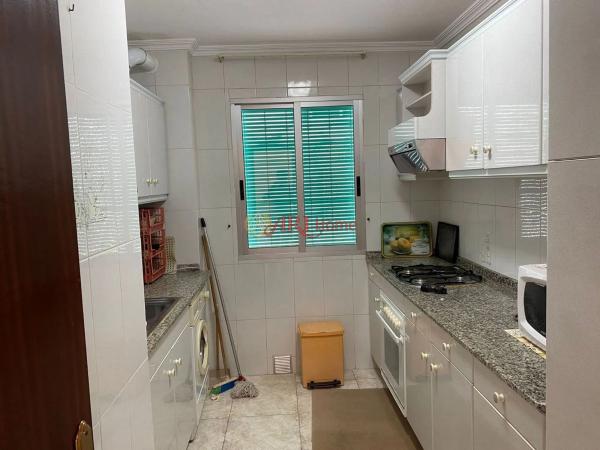 Piso en calle Pintor Antonio Amorós