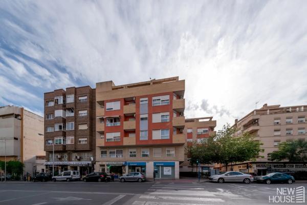 Dúplex en avenida Novelda