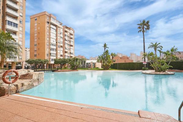 Piso en avenida de les Nacions