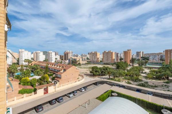 Piso en avenida de les Nacions