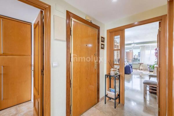 Piso en avenida de les Nacions